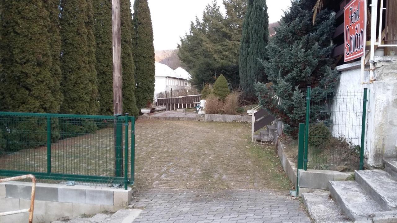 Garni Hotel Sonata Trenčianské Teplice Exteriér fotografie